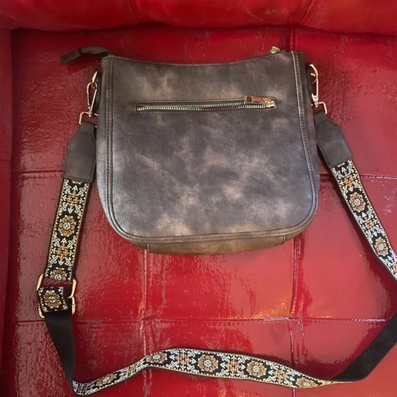 Premium Vegan Leather Coffee Brown Crossbody Purse with Guitar Strap - Picture 5 of 5